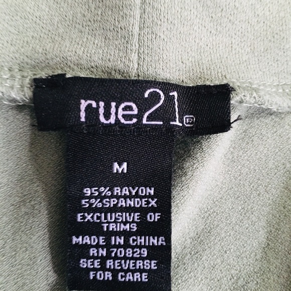 Rue21 Dress 👗 size M - Picture 4 of 5